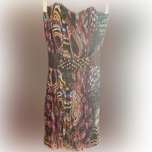 Single Pattern Dress - Picture 1 of 1
